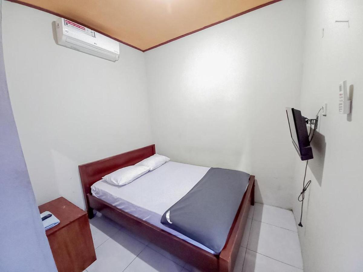 Hotel Gerung 2 Near Luwes Mall Nganjuk Mitra Reddoorz Exterior foto